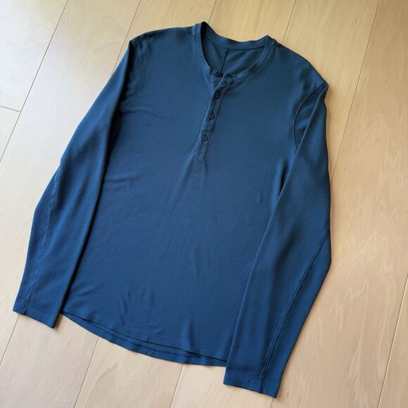 Lululemon Henley Shirt Medium Blue Long Sleeve Causal Athleisure Minimalist - Picture 9 of 9
